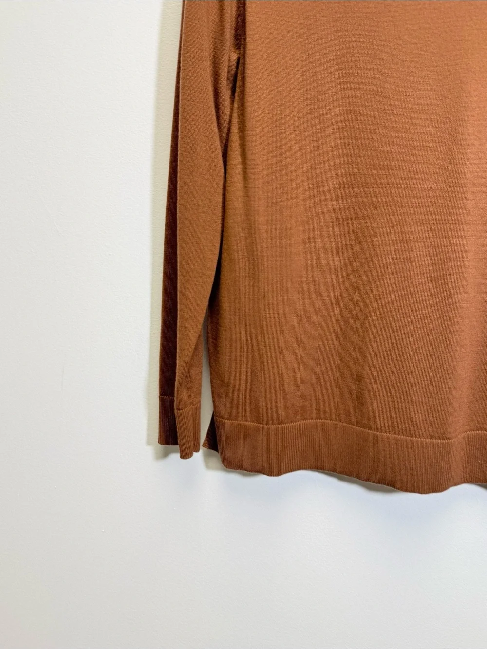 NWT Banana Republic Brown Washable 100% Merino Crew-Neck Sweater Medium
